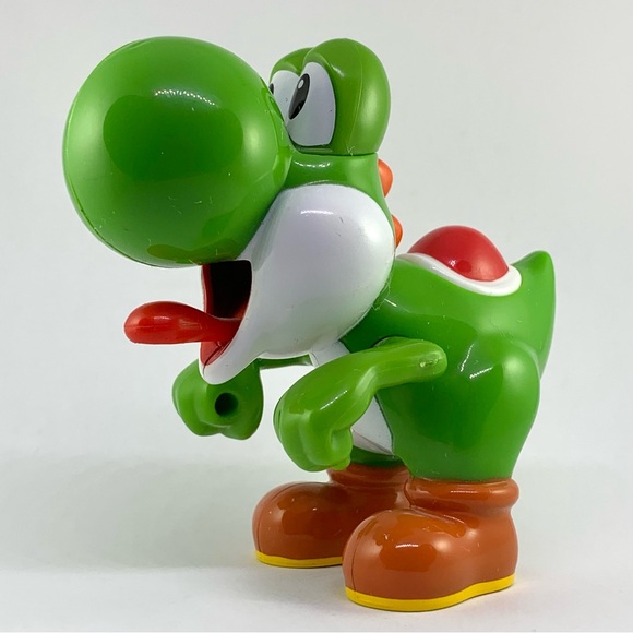 Nintendo Super Mario Bros Yoshi tongue sticks out McDonalds 2017 Happy Meal Toy - Picture 3 of 7